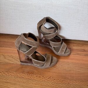 Donna‎ Karan Khaki Suede Wedge Heels Size 38